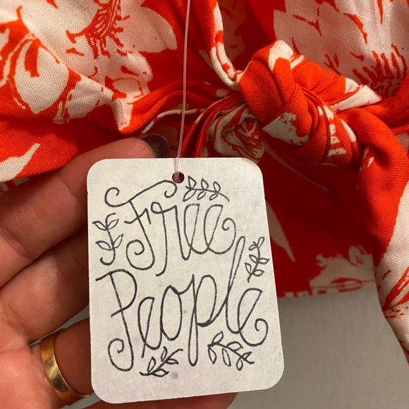 Top - Picture 4 of 4